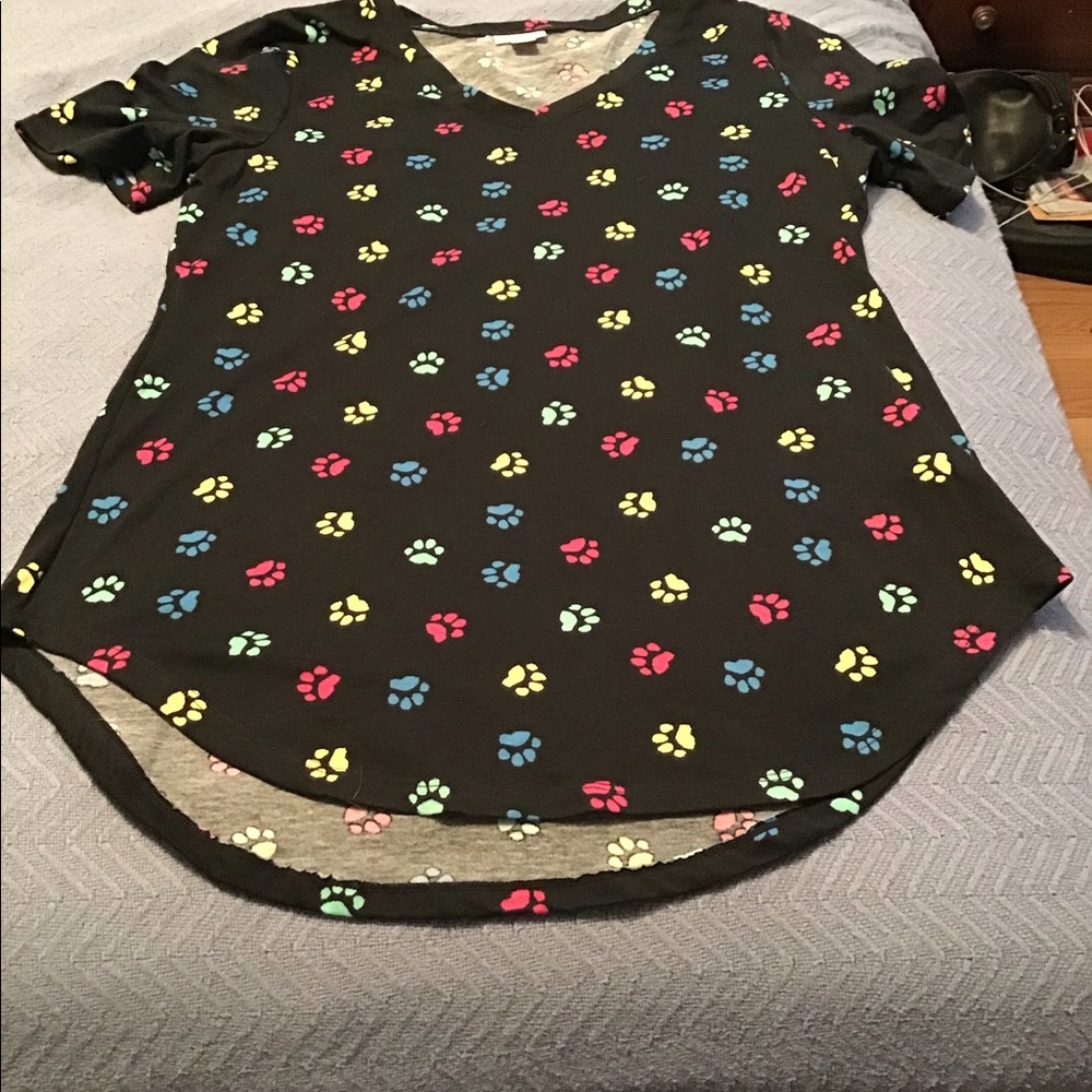 EUC LuLaRoe Iris Tunic Top size small